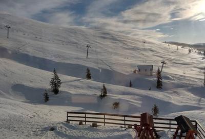 Teren de 350 mp, în Exterior Vest - 1