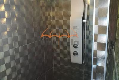 Casă cu 4 camere cu Teren 712 Mp în Central