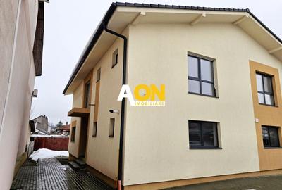 1/2 Duplex finisat 90%, 4 camere, 317 mp teren, zona Centru - 1
