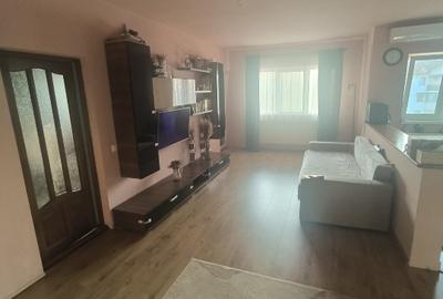 Apartament cu 3 camere decomandat în Florești - 1