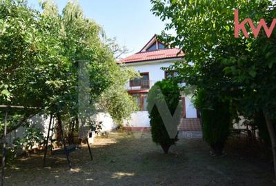 Casă cu 4 camere cu Teren 377 Mp în Central