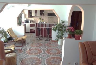 APARTAMENT 4 CAMERE 90 MP ULTRA-CENTRAL CALARASI - 1