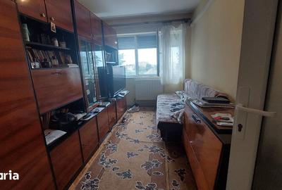 Apartament cu 3 camere în Funcționarilor - 2