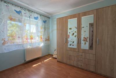 Apartament cu 3 camere decomandat, mobilat în Carei - 8