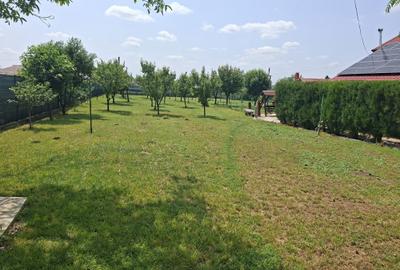 Teren de 440 mp, în Exterior Vest - 1