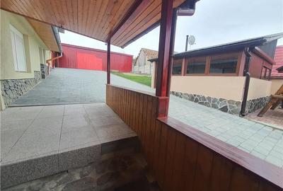 Casă cu 4 camere cu Canalizare în Slimnic - 11