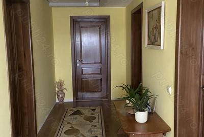 Casă cu 4 camere în Central - 4