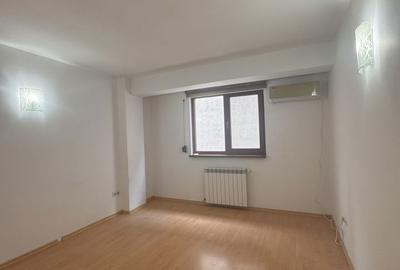 Apartament cu 3 camere în Faleza Nord - 10
