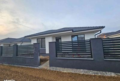 Casă cu 3 camere cu Teren 418 Mp în Oncea