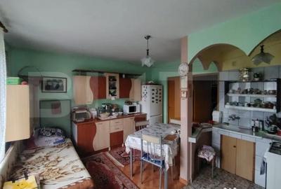 Casă cu 4 camere cu Teren 582 Mp în Livezeni - 4