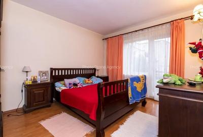 Duplex confortabil la Padure-Rosu, 273 mp construiti, 199 mp teren, P+1+M, 5 cam - 12