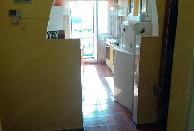 Apartament cu 3 camere decomandat în Exterior Vest - 1