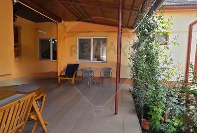 Casă cu 6 camere cu Teren 700 Mp în Central - 3