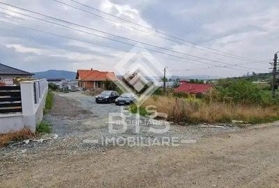 Teren de 711 mp, în Central - 6