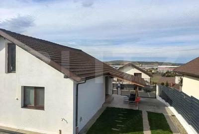 Casă cu 3 camere cu Teren 425 Mp în Central