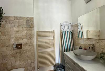 Casă cu 4 camere cu Teren 969 Mp în Moieciu - 8