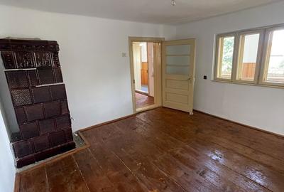 Casă cu 4 camere în Domnești - 3