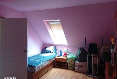 Casă cu 5 camere cu Teren 885 Mp în Ghioroc - 12