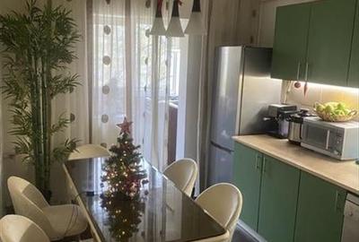 Apartament cu 3 camere semidecomandat, mobilat în Gorjului