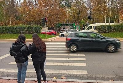 Apartament cu 2 camere decomandat în Titan