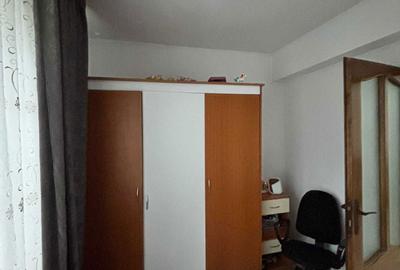 Apartament cu 3 camere semidecomandat în Titulescu - 5