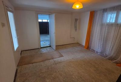 Casă cu 3 camere cu Teren 176 Mp în Central - 7