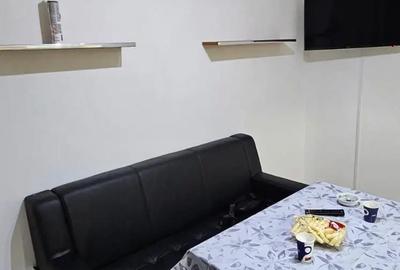 Apartament cu 4 camere semidecomandat în Micro II - 18