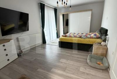 Apartament cu 3 camere semidecomandat în Independenței - 9