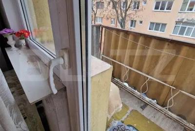 Apartament 4 camere, 68 mp, zona Universita?ii - 8