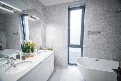 VILA MOBILATA - PIPERA - PISCINA - SMART HOME - COMISION 0% - 2