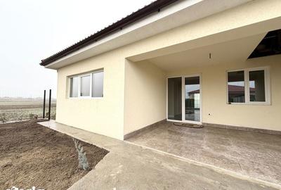 Casă cu 4 camere cu Teren 400 Mp în Orțișoara - 4