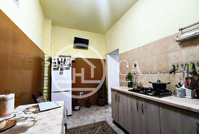 Proprietate mixta de vanzare apartament si spatiu comerci...