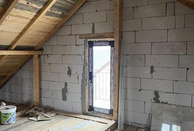 Casă cu Teren 200 Mp în Lumina - 2