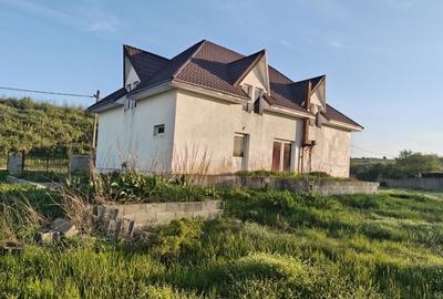 Casă cu 2 camere în Roșieni - 5