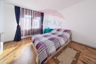Apartament spatios cu 2 camere de vanzare - 12