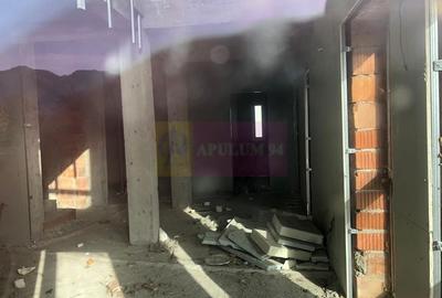 Vila la rosu Zarnesti- Mitropolit Metianu cu vedere superba spre munte - 7