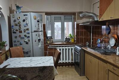 Apartament cu 3 camere decomandat în Central - 6
