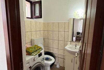 Casă cu 3 camere cu Teren 460 Mp în Central - 1