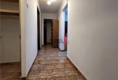 Apartament cu 4 camere decomandat în Titan - 13