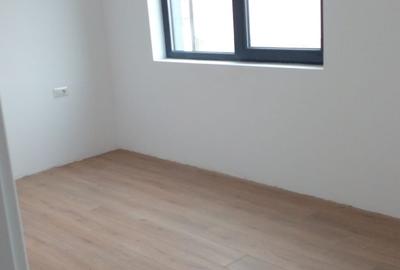 Casă cu 4 camere cu Canalizare în Drumul Taberei - 12