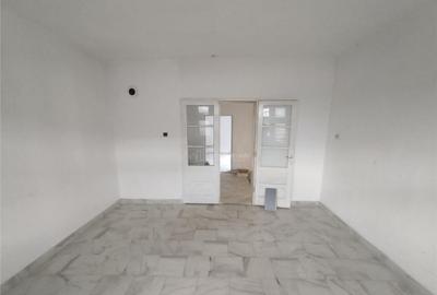 Berliste, Casa pt 2 Familii, la Sosea, Pret Negociabil - 33