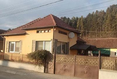 Casă cu 4 camere în Bratca - 2