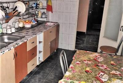 Apartament cu 2 camere decomandat în Micro 18 - 5