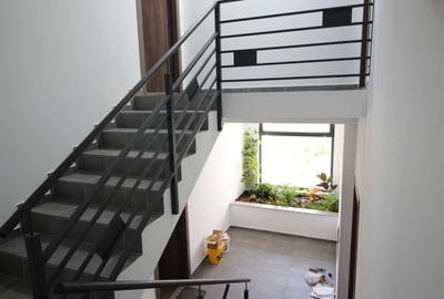 Apartament cu 3 camere de închiriat în zona Nord - 17