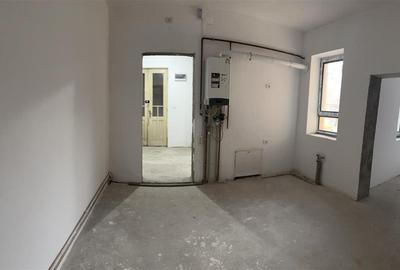 Apartament cu 3 camere semidecomandat în Central - 10