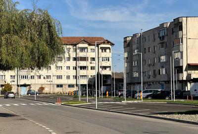 Spațiu comercial, de 370 mp, în Rovinari - 1