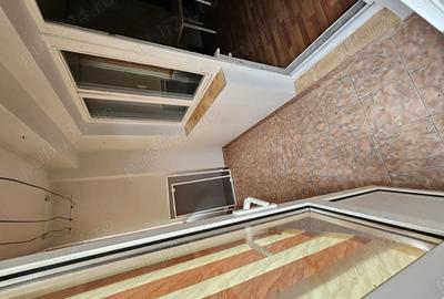 Apartament 3 camere decomandat 68 mp Galati zona IREG - acces la terasa deschisa 60 mp - 1