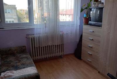 Apartament cu 3 camere decomandat în Iosia - 4