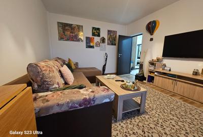 Apartament cu 2 camere decomandat, mobilat în Frumoasa