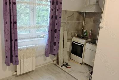 Inchiriez apartament 2 cam cf 3 Stolnicul Vasile 18 Inchiriez apartament 2 cam cf 3 Stolnicul Vasile 18 - 3